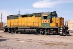 Union Pacific GP40 #9979 with some CNW color left (gong show).